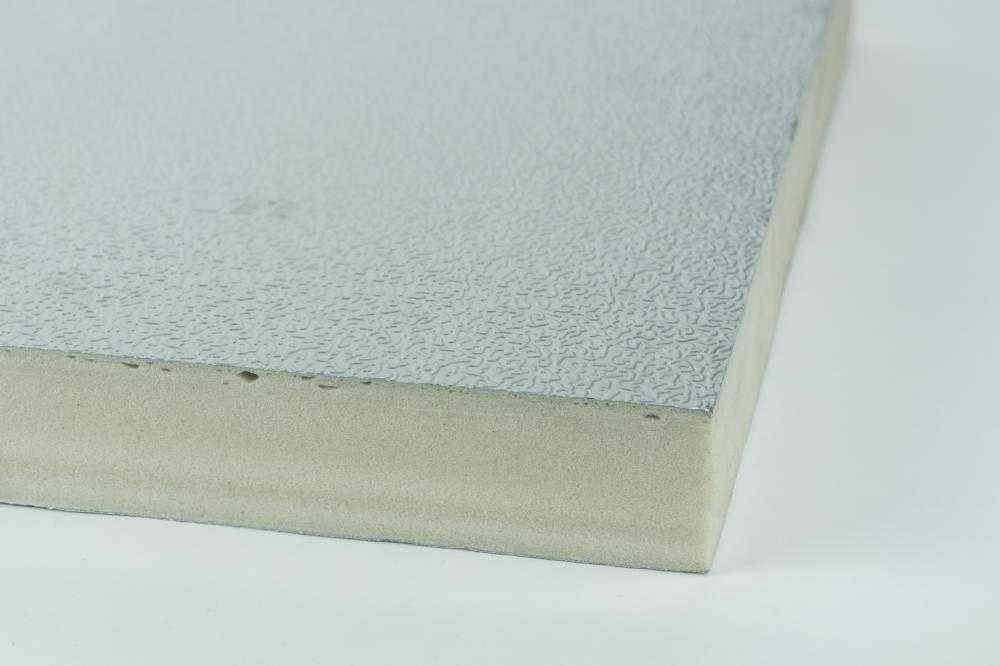 بولي ايسوسيانوريت مغلف بالالمنيوم  المحبب